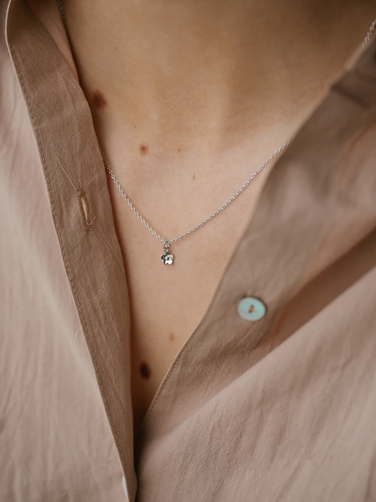 Daisy Day Necklace - Image 3